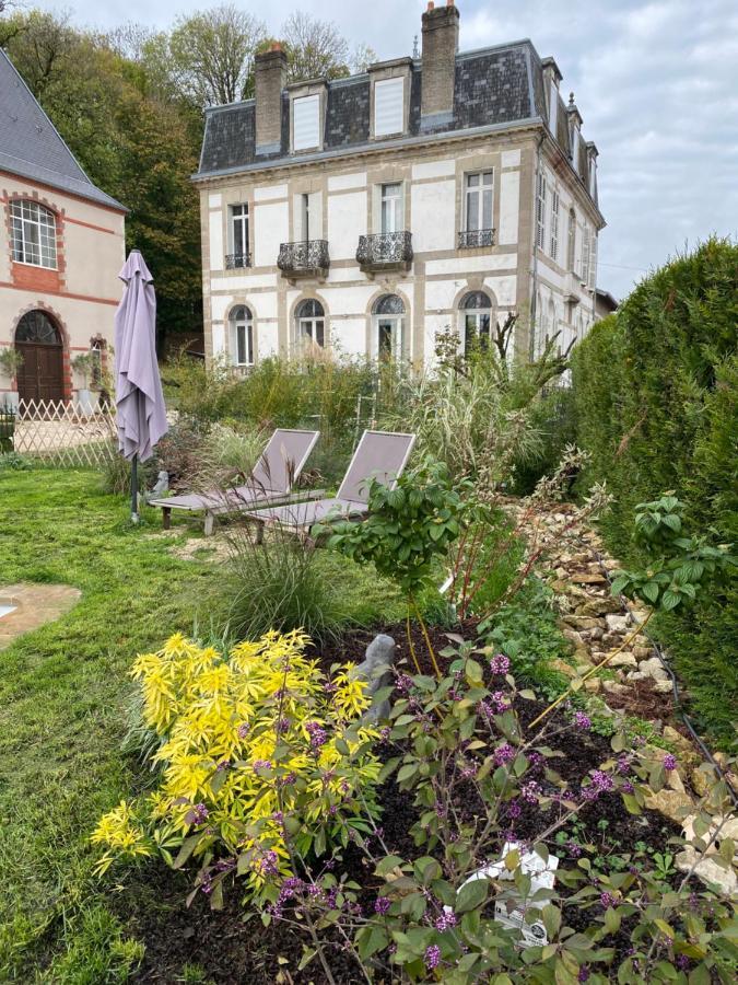 Le Chateau De Monthureux Le Sec Kültér fotó